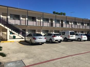 Westside Motor Inn - Hervey Bay Accommodation 13