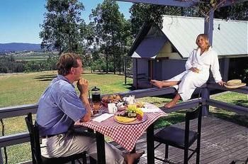 Vineyard Hill - Hervey Bay Accommodation 3