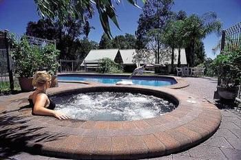 Vineyard Hill - Hervey Bay Accommodation 4