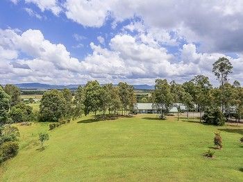 Vineyard Hill - Hervey Bay Accommodation 11
