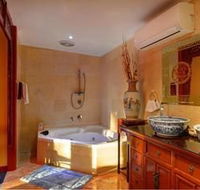Mt Dandenong Imperial Retreat - Hervey Bay Accommodation