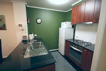 Melbourne Stays - Docklands - Hervey Bay Accommodation 2
