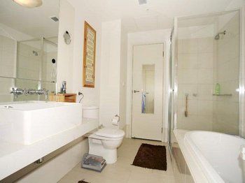 Melbourne Stays - Docklands - Hervey Bay Accommodation 7