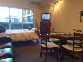 Melbourne Stays - Docklands - Hervey Bay Accommodation 18