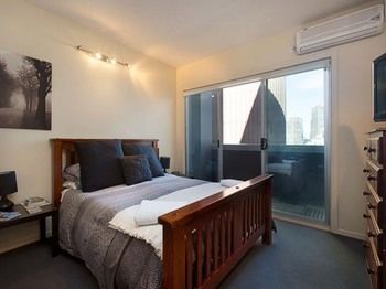Melbourne Stays - Docklands - Hervey Bay Accommodation 26