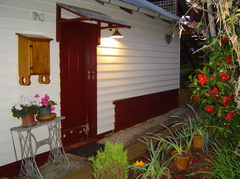 Stones Throw Cottage Bed & Breakfast - Hervey Bay Accommodation 14