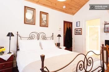 Stones Throw Cottage Bed & Breakfast - Hervey Bay Accommodation 15