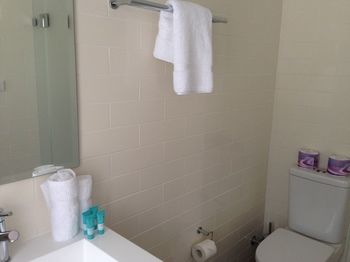 Huskisson Beach Bed And Breakfast - Hervey Bay Accommodation 19