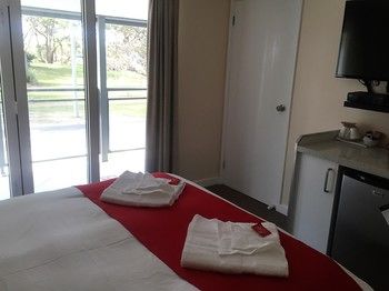 Huskisson Beach Bed And Breakfast - Hervey Bay Accommodation 37