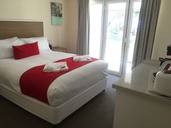 Huskisson Beach Bed And Breakfast - Hervey Bay Accommodation 38