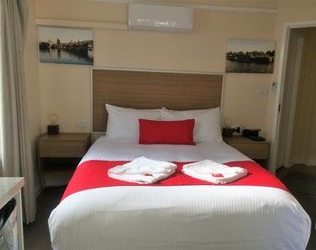 Huskisson Beach Bed And Breakfast - Hervey Bay Accommodation 50