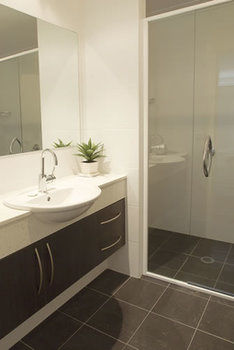 Mollymook Beachfront Executive Apartment - Hervey Bay Accommodation 4