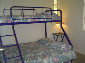 Breeze In Mollymook - Hervey Bay Accommodation 4