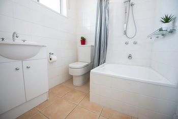 Apartment2c - Somerset - Hervey Bay Accommodation 5