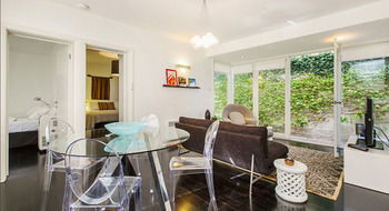 Apartment2c - Moonstruck - Tourism Hervey Bay 0