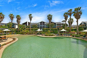 Magenta Studio Room - Tourism Hervey Bay 1