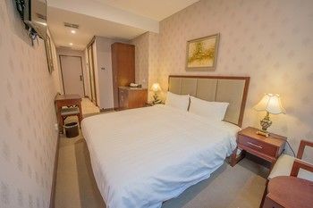 Megaboom City Hotel - Hervey Bay Accommodation 2
