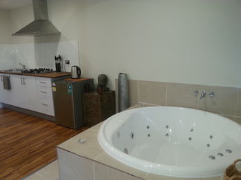 Alaya Escape - Hervey Bay Accommodation 6