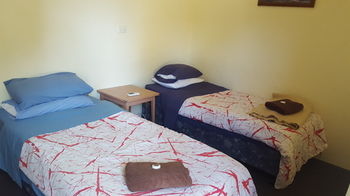Wisemans Inn Hotel - Hervey Bay Accommodation 43