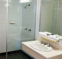Newcastle Beach Hotel - Hervey Bay Accommodation
