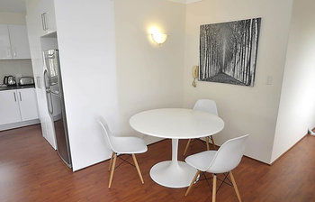 Balmain 1 Mont Furnished Apartment - Hervey Bay Accommodation 2