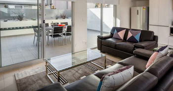 Hamilton Executive Apartments - Hervey Bay Accommodation 1
