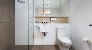 Hamilton Executive Apartments - Hervey Bay Accommodation 9