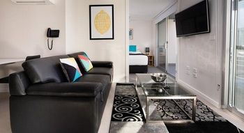 Hamilton Executive Apartments - Hervey Bay Accommodation 21