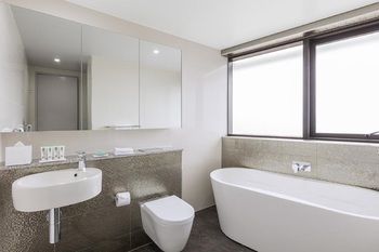 Meriton Serviced Apartments Church Street - Hervey Bay Accommodation 6