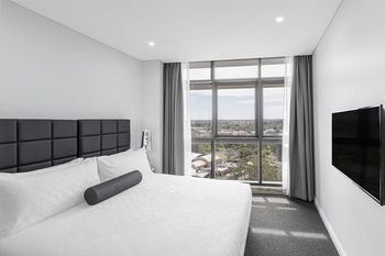 Meriton Serviced Apartments Church Street - Hervey Bay Accommodation 12
