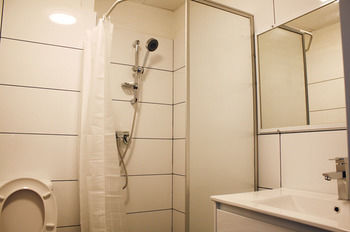 Coogee Prime Lodge - Hervey Bay Accommodation 0