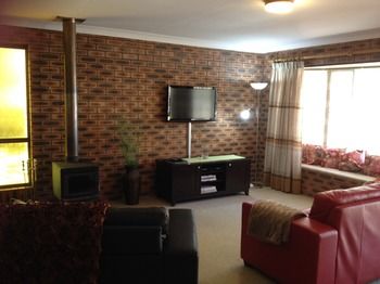 Shady Trees Barrington Holiday House - Hervey Bay Accommodation 5
