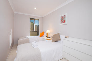 Getaway Holiday House Bankstown - Hervey Bay Accommodation 18