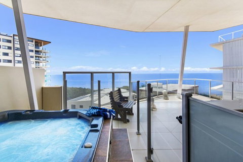 Redvue Luxury Apartments - Hervey Bay Accommodation 4