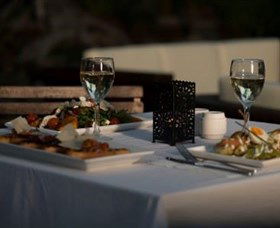 Waterloo Bay Hotel - Hervey Bay Accommodation 1
