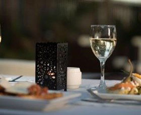 Waterloo Bay Hotel - Hervey Bay Accommodation 2