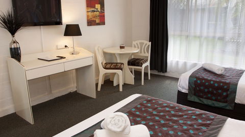 BEST WESTERN Ballina Island Motor Inn - Hervey Bay Accommodation 1