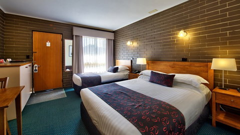 BEST WESTERN Stagecoach Motel - Hervey Bay Accommodation 1