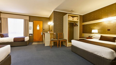 BEST WESTERN Stagecoach Motel - Hervey Bay Accommodation 2