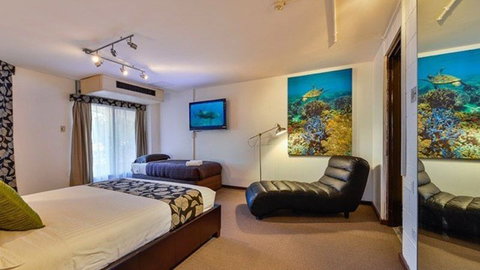 BEST WESTERN Sea Breeze Resort - Hervey Bay Accommodation 1