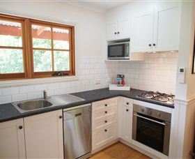 Tahara Cottage - Tourism Hervey Bay 1