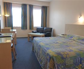 Mayfair Plaza Motel - Hervey Bay Accommodation 2