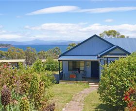 Bruny Island Accommodation Services - Omaroo Cottage - Hervey Bay Accommodation 0
