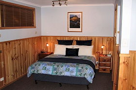 Derwent Bridge Chalets & Studios - Hervey Bay Accommodation 1