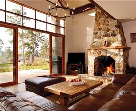 Adventure Bay Retreat Accommodation - Hervey Bay Accommodation 1