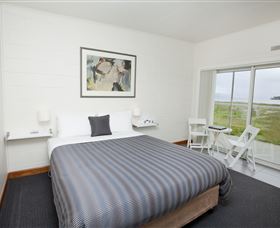 Hotel Bruny - Hervey Bay Accommodation 0