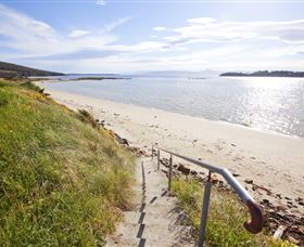 Hotel Bruny - Hervey Bay Accommodation 2