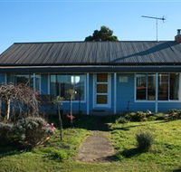 Castaway Cottage - Hervey Bay Accommodation