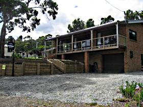 Daniel's Bay Retreat - Hervey Bay Accommodation 0