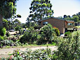 Daniel's Bay Retreat - Hervey Bay Accommodation 1